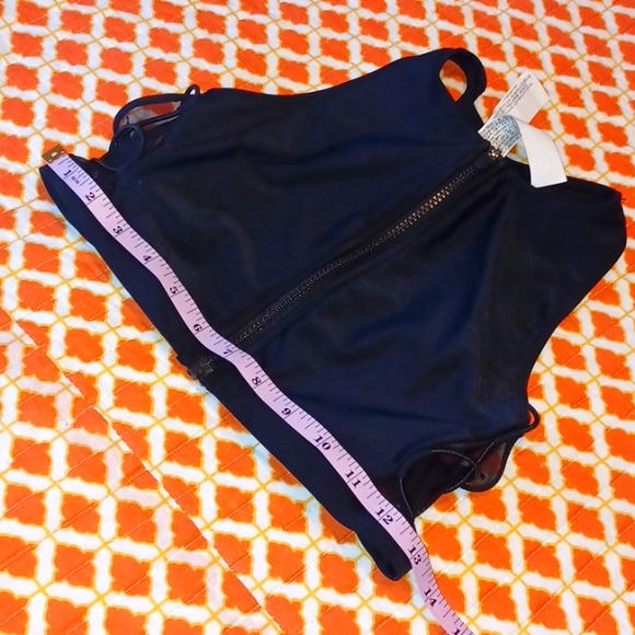 Forever 21 Cropped Zip Up Tank, NWOT - Picture 6 of 6